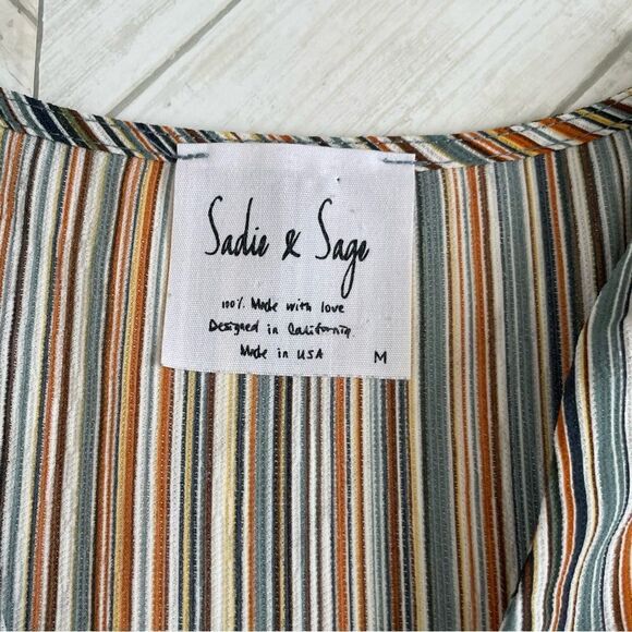 Sadie & Sage Striped Crop Top size Medium - Picture 3 of 7